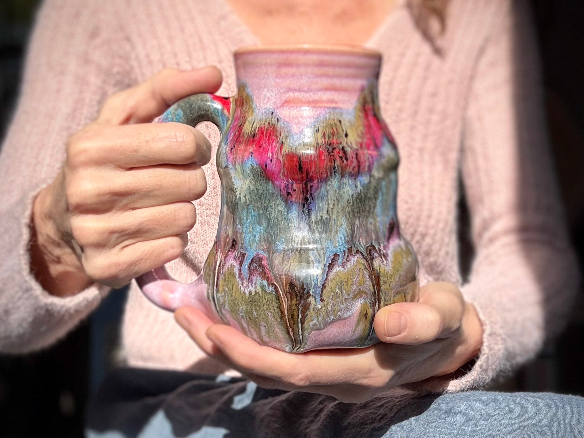 01-B Strawberry Hills Cuddle Mug - TOP SHELF MISFIT, 25 oz.