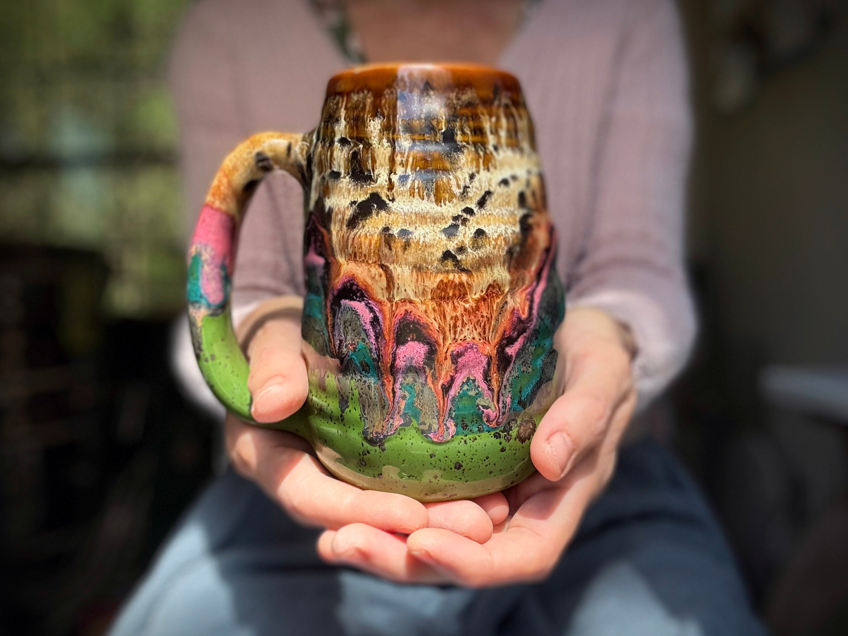 01-B Molten Cheetah Swirly Mug - TOP SHELF, 20 oz.