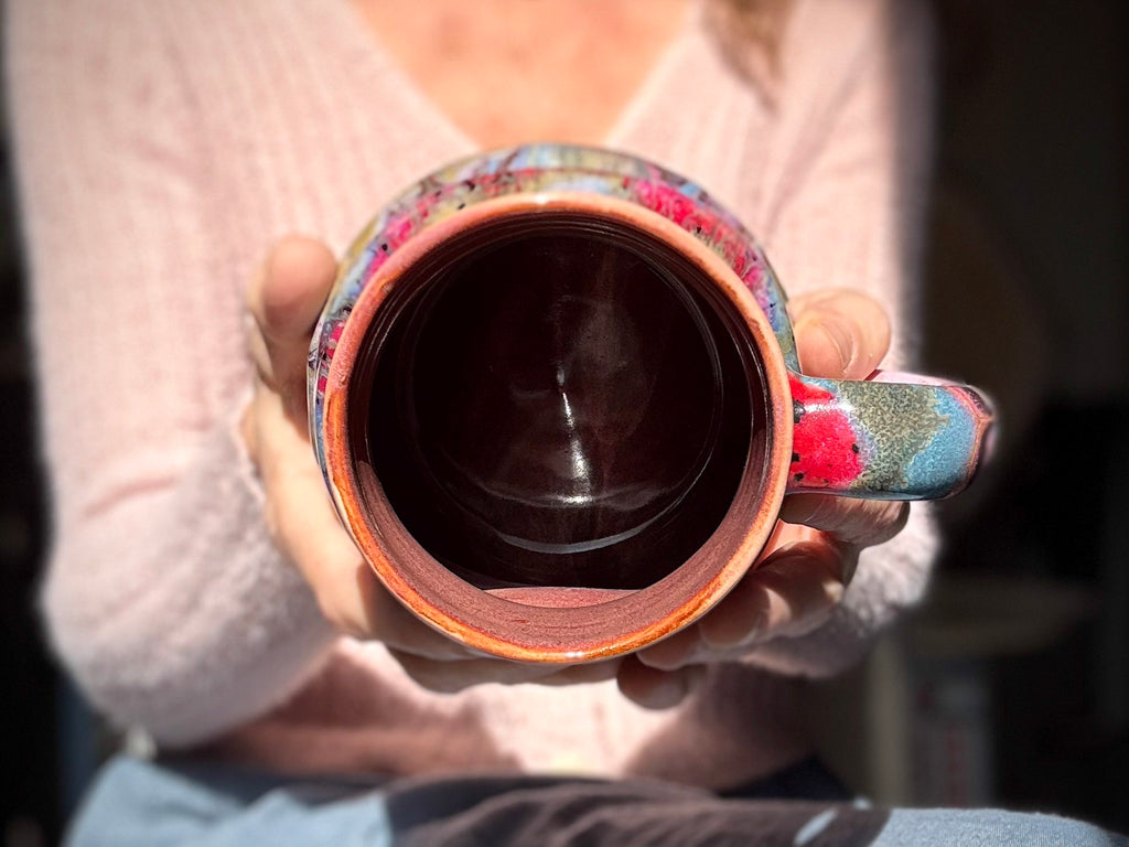 01-B Strawberry Hills Cuddle Mug - TOP SHELF MISFIT, 25 oz.