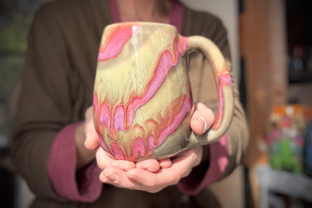 09-E Magenta Grotto Variation Mug, 20 oz.