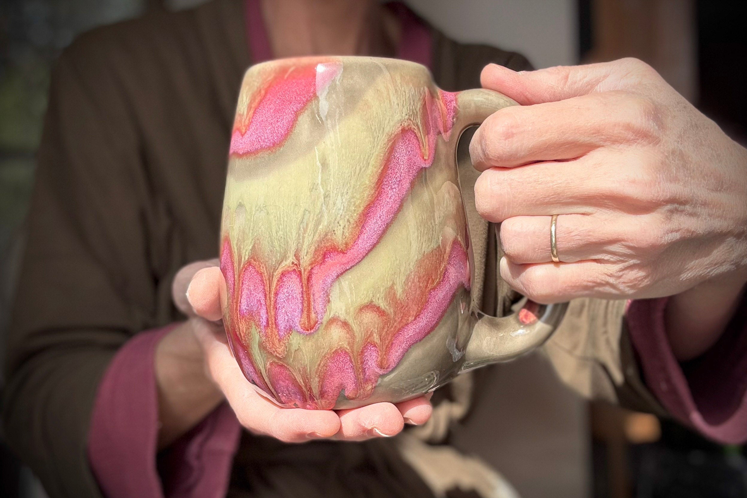 09-E Magenta Grotto Variation Mug, 20 oz.