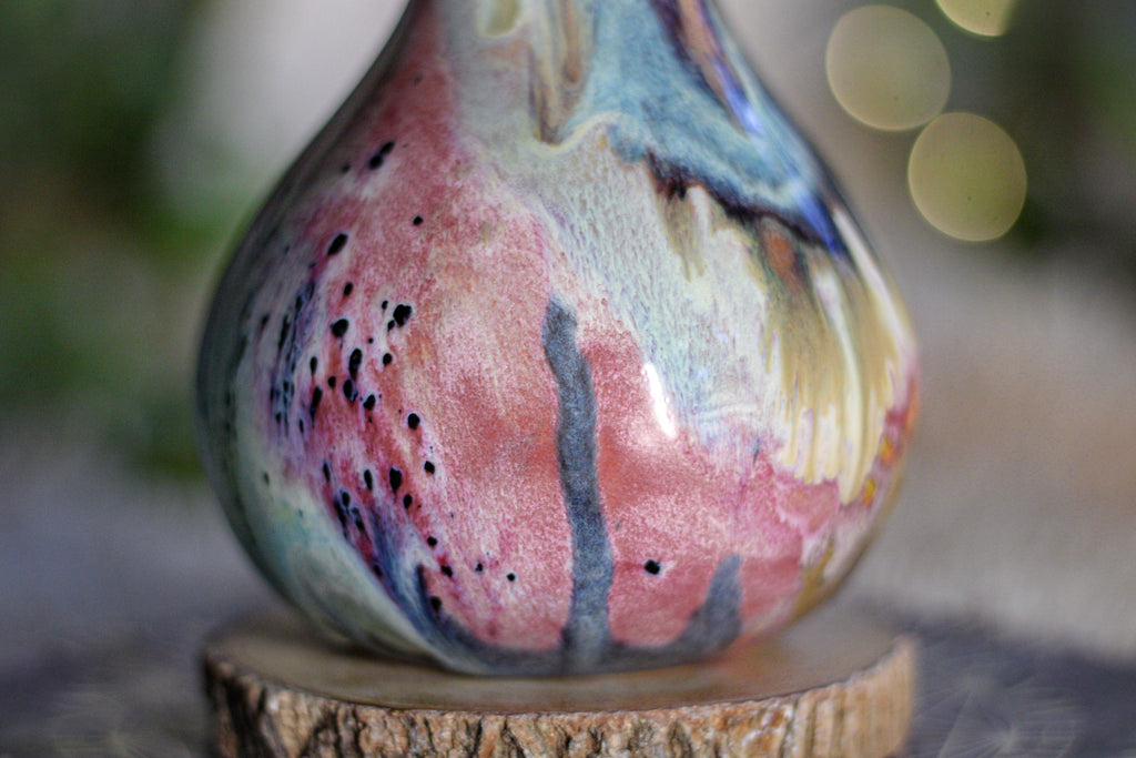 08-C 'FLOW' Vase, 20 oz.