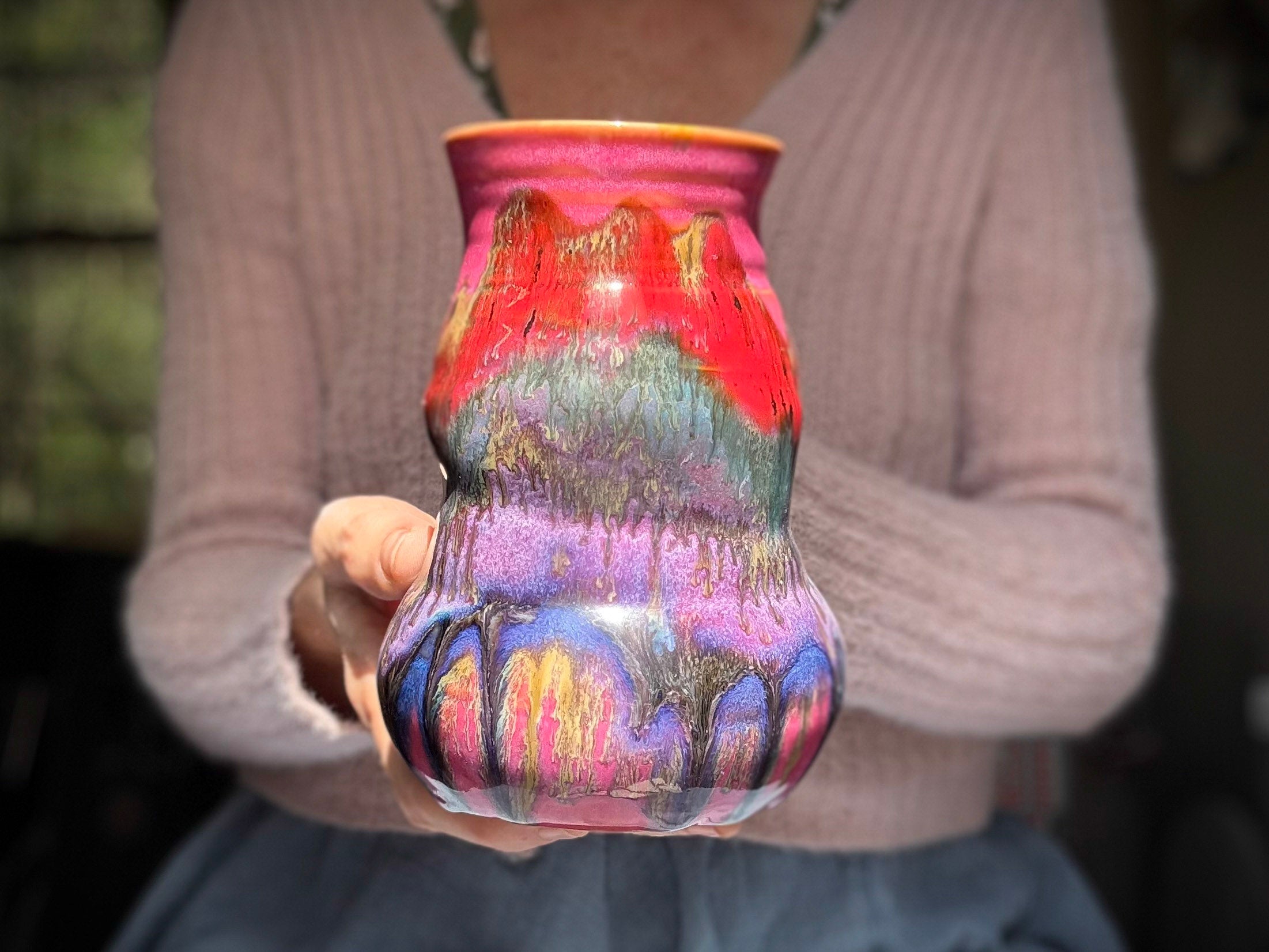 10-B Strawberry Hills Cuddle Mug - TOP SHELF MISFIT, 23 oz.