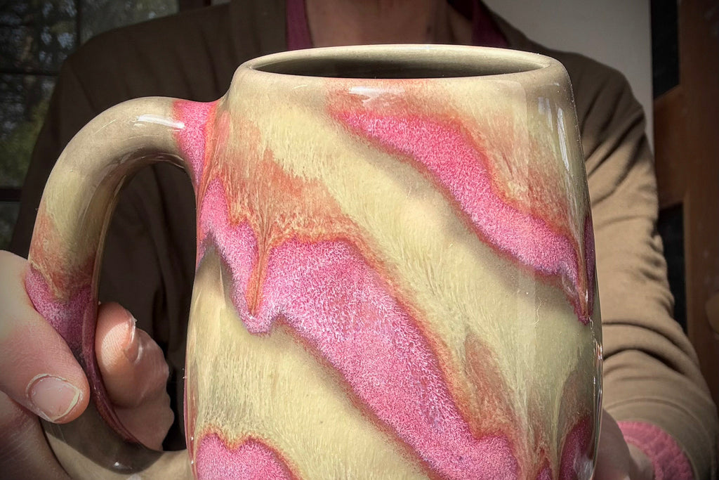 09-E Magenta Grotto Variation Mug, 20 oz.