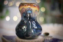 Load image into Gallery viewer, 09-C New Earth Gourd Mug, 18 oz.