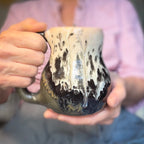 09-D Granny's Lace Variation Curvy Mug, 20 oz.