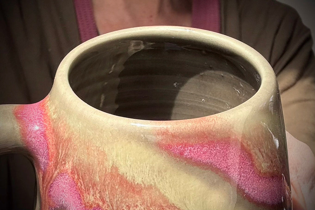 09-E Magenta Grotto Variation Mug, 20 oz.