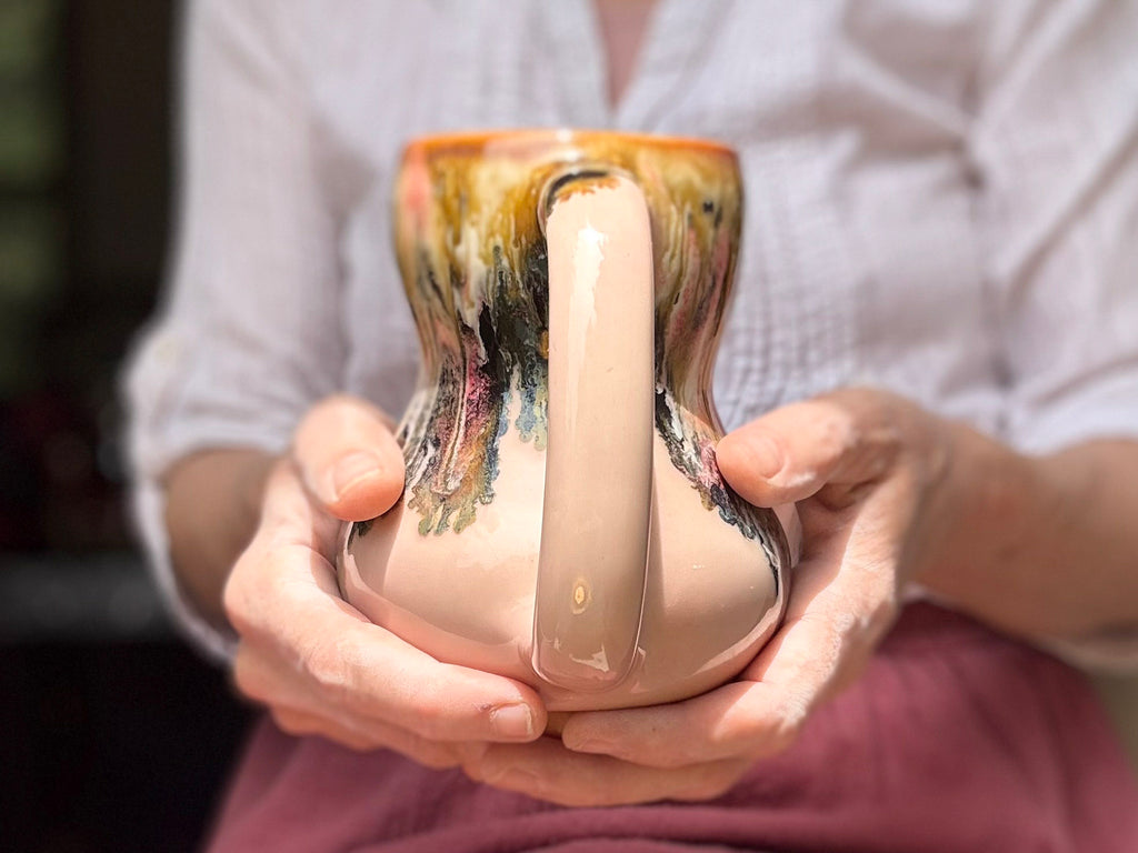 10-D Granny's Lace Gourd Mug, 20 oz.