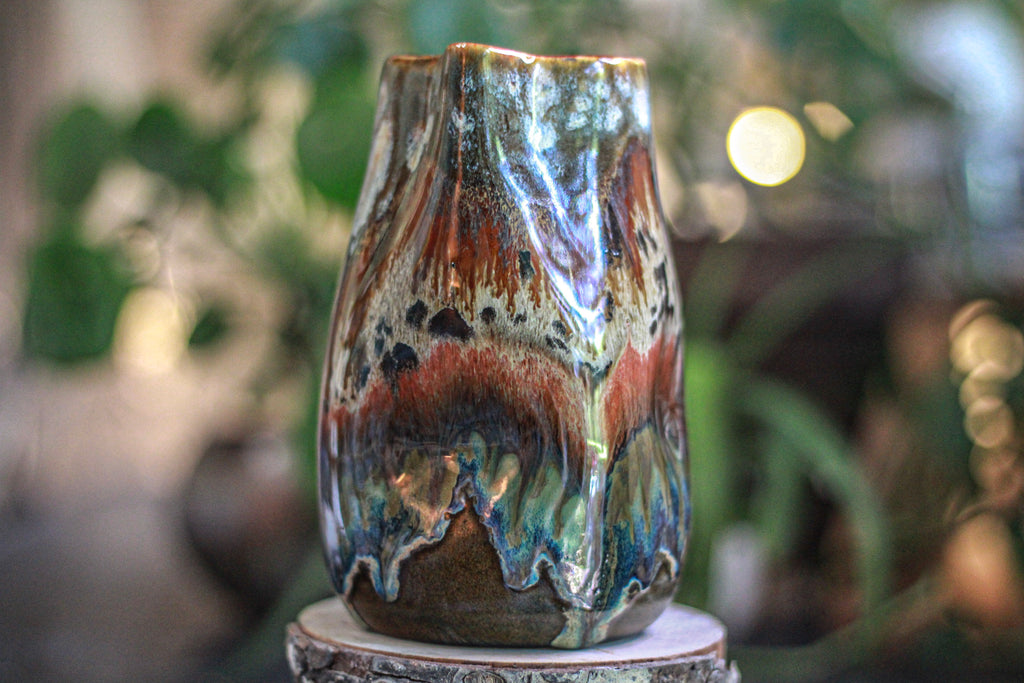 14-B Desert Oasis Bedside Pitcher - TOP SHELF, 22 oz.