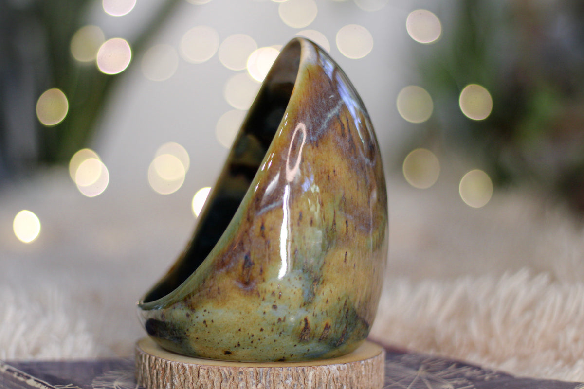09-A Green Mountain Magic Candleholder