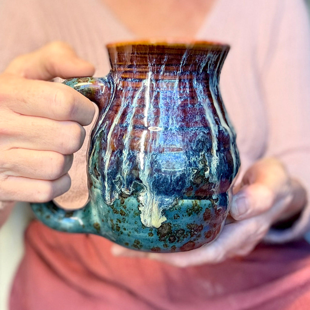 10-E New Wave Flared Curvy Grooved Mug, 22 oz.