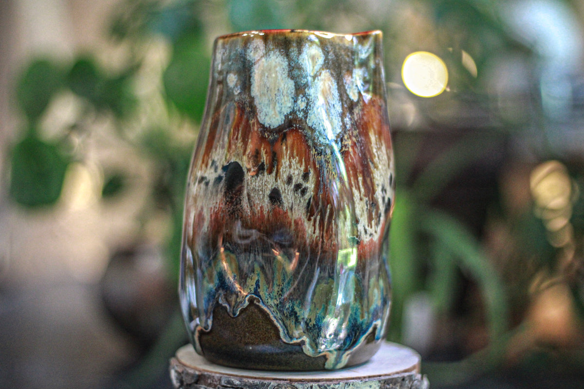 14-B Desert Oasis Bedside Pitcher - TOP SHELF, 22 oz.