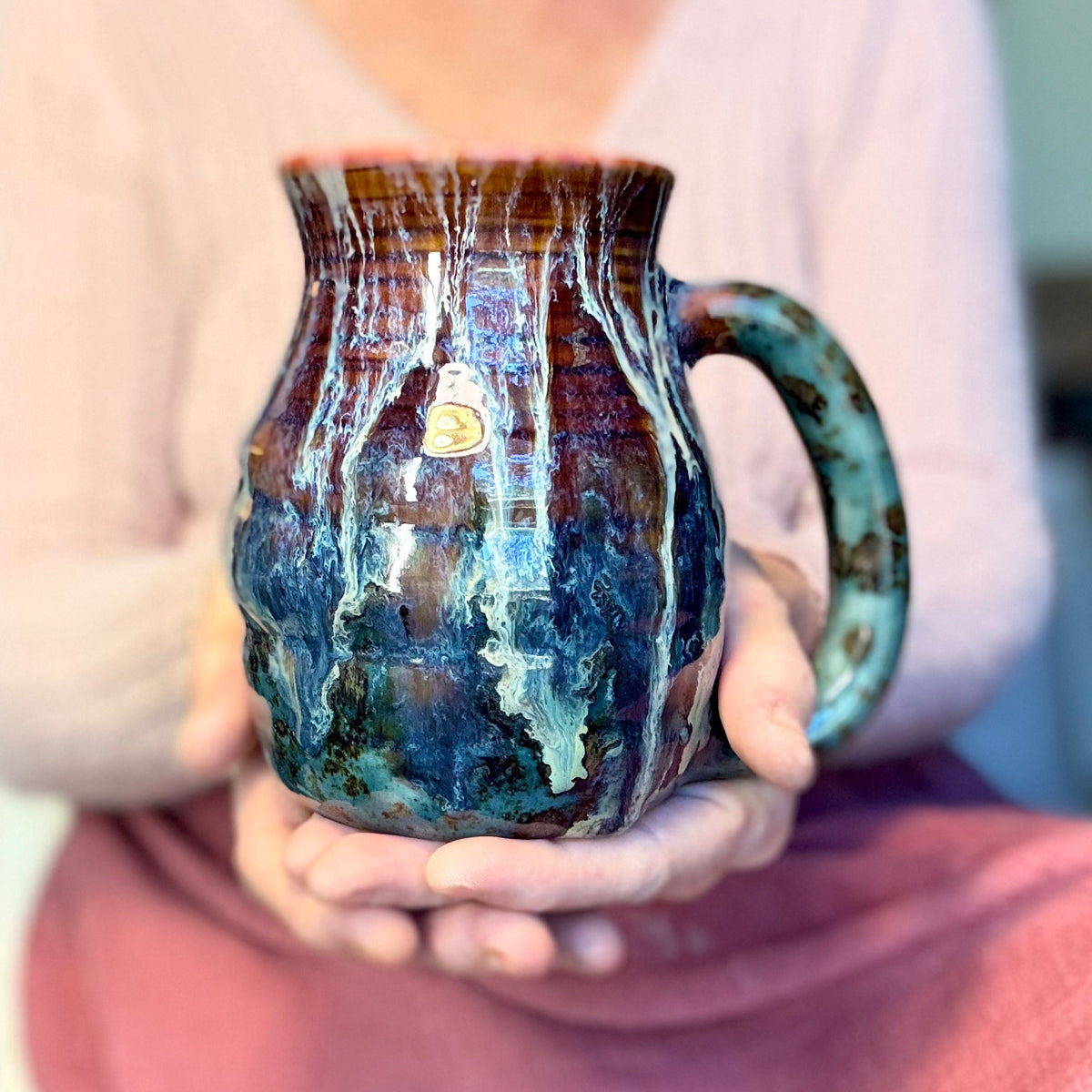 10-E New Wave Flared Curvy Grooved Mug, 22 oz.