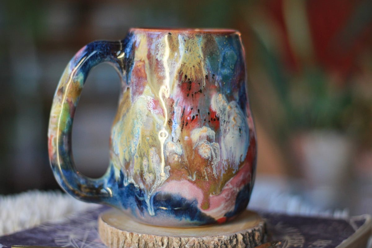 10-D Whimsy Mid Mod Mug, 20 oz.