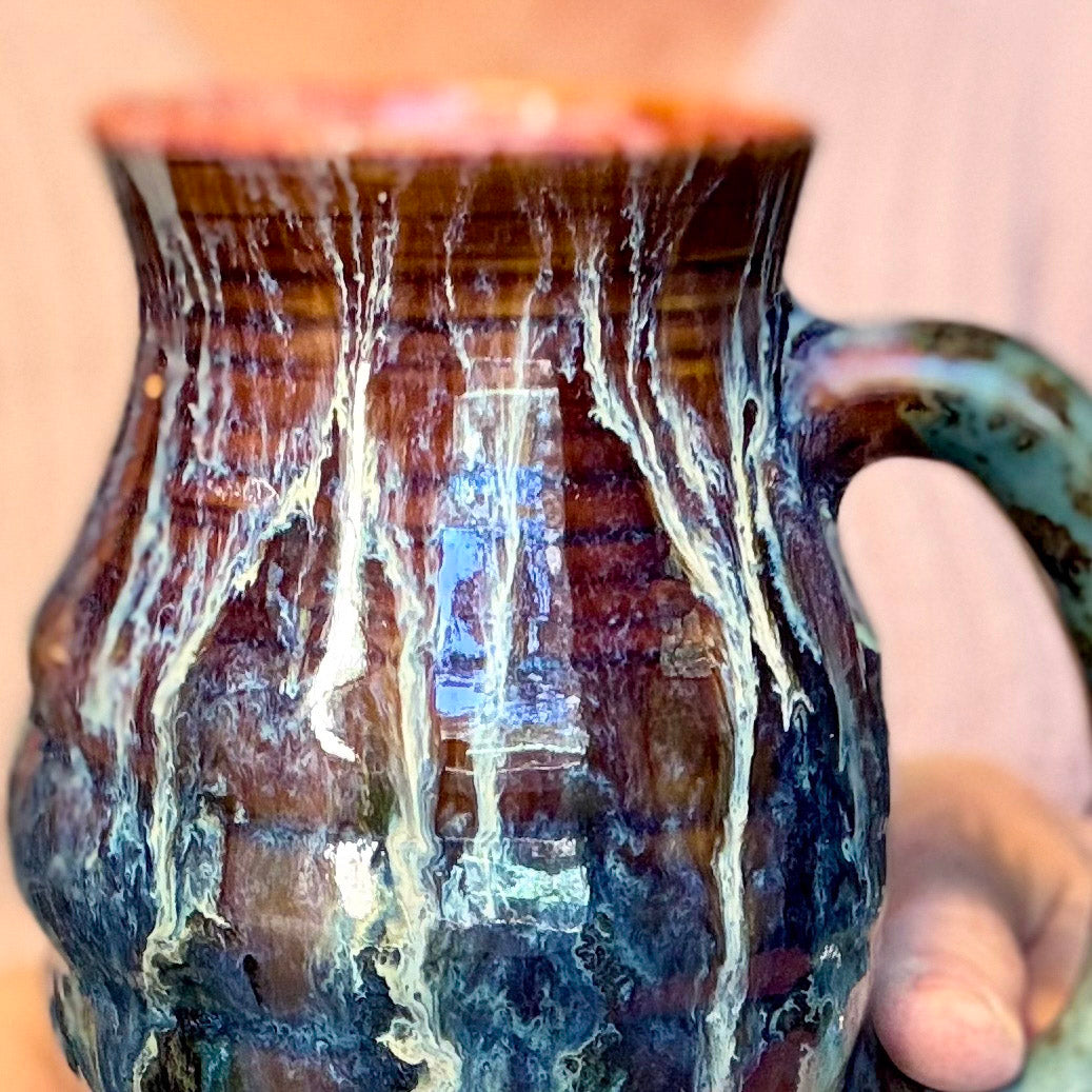 10-E New Wave Flared Curvy Grooved Mug, 22 oz.