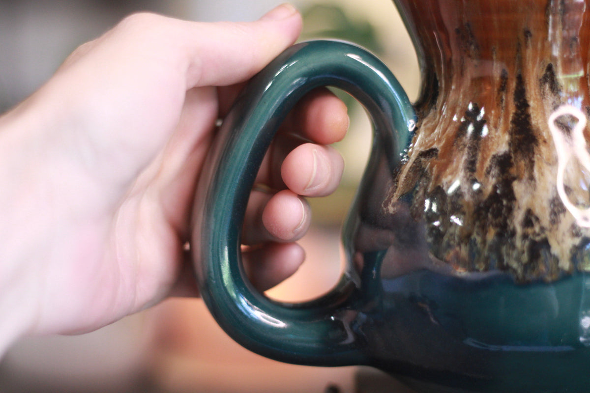 09-D Molten Cheetah Flared Mug, 23 oz.