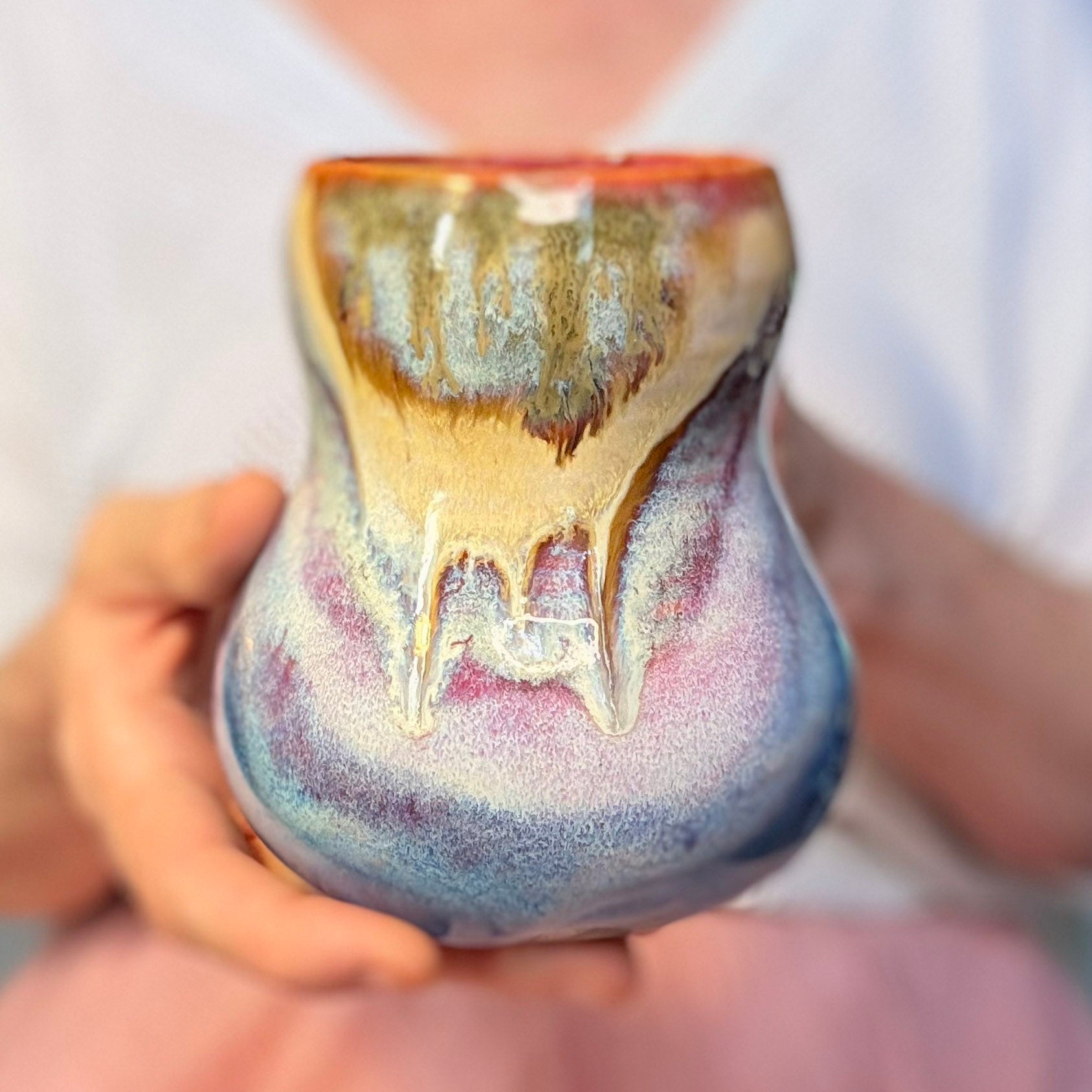 11-C Winter Rainbow Gourd Mug, 20 oz.