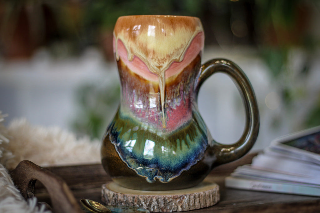 11-B Coral Meadows Gourd Mug, 27 oz.