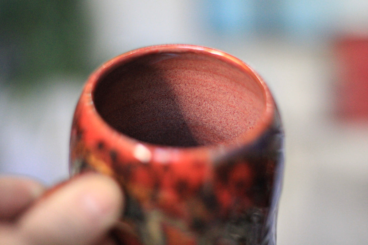 09-D Red  PROTOTYPE Divot Mug, 17 oz.
