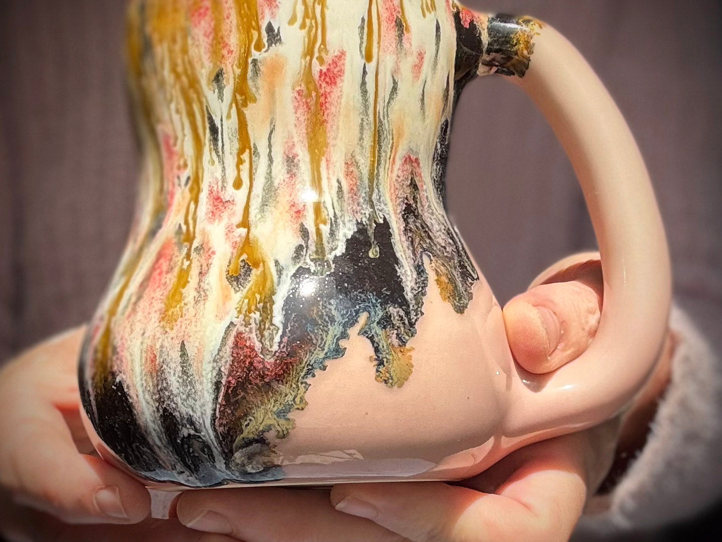12-D Granny's Lace Gourd Mug - TOP SHELF, 20 oz.