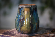 Load image into Gallery viewer, 11-F EXPERIMENT Gourd Mug, 19 oz.