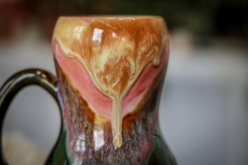 11-B Coral Meadows Gourd Mug, 27 oz.