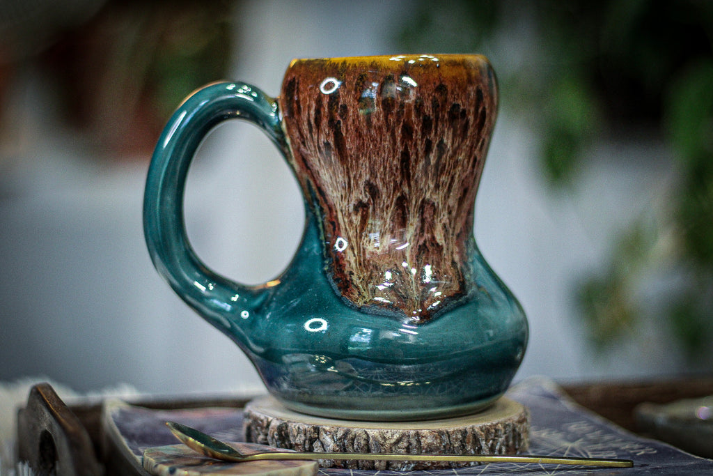 12-D Caramel Acorn Gourd  Mug, 20 oz.