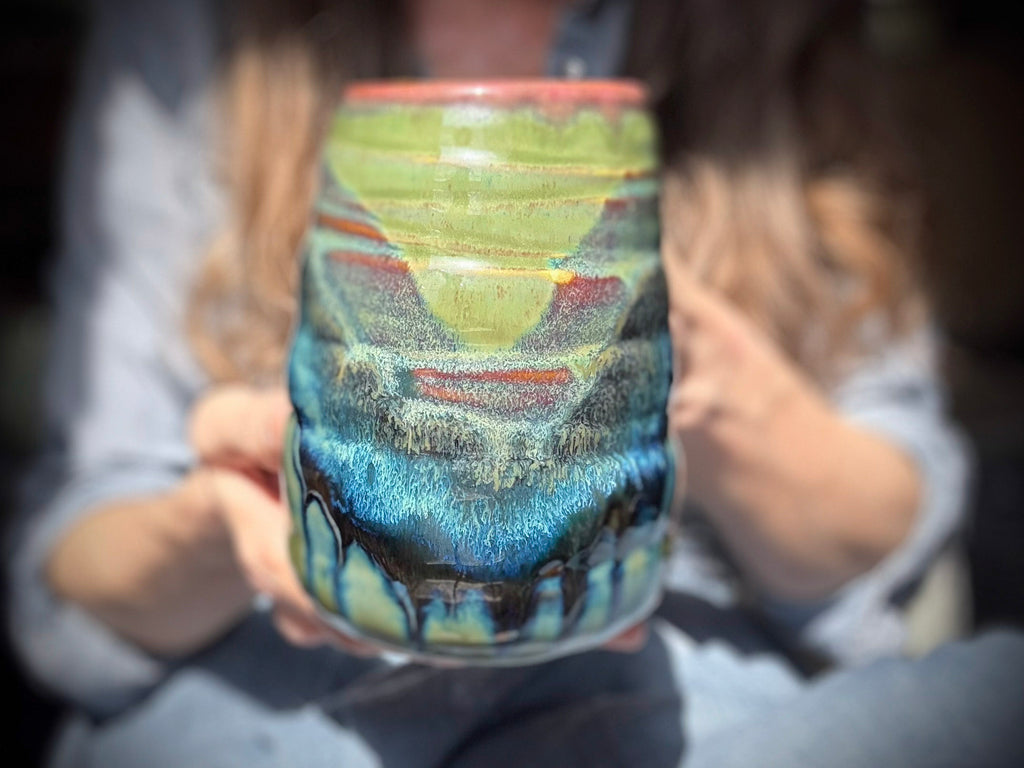 12-D Green 'FLOW' Swirly Mug, 19 oz.