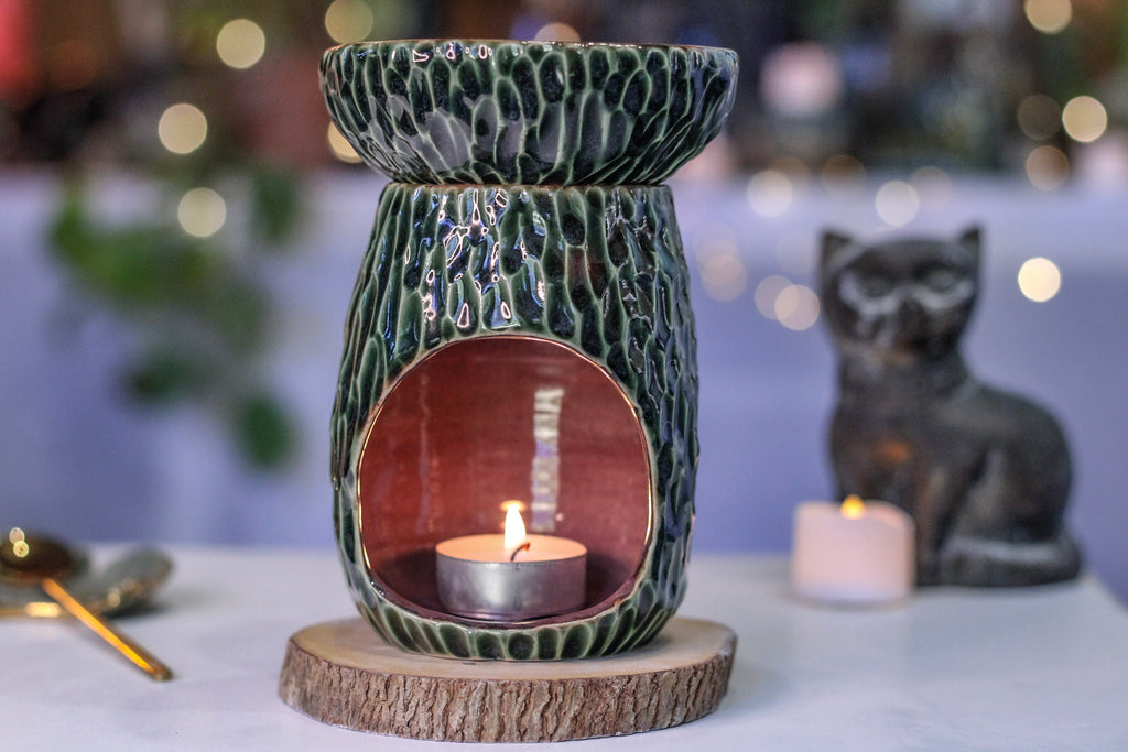 12-C Evergreen Christmas Textured Wax Melt Burner