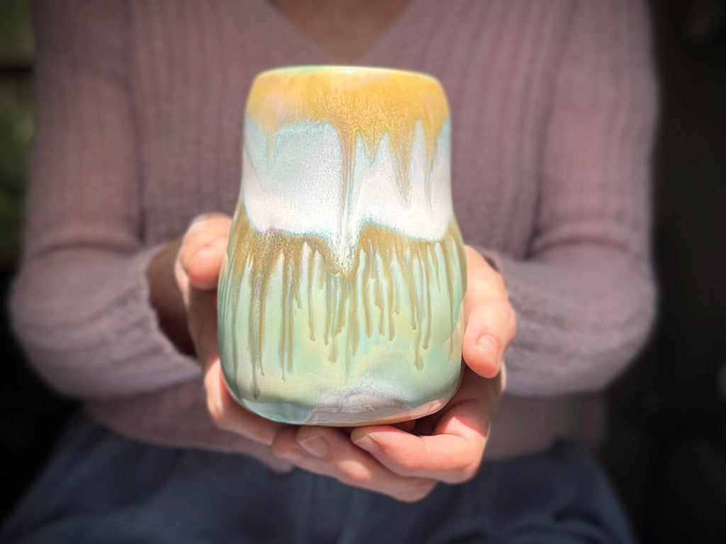 13-D Soft Earth Mid Mod Mug, 20 oz.