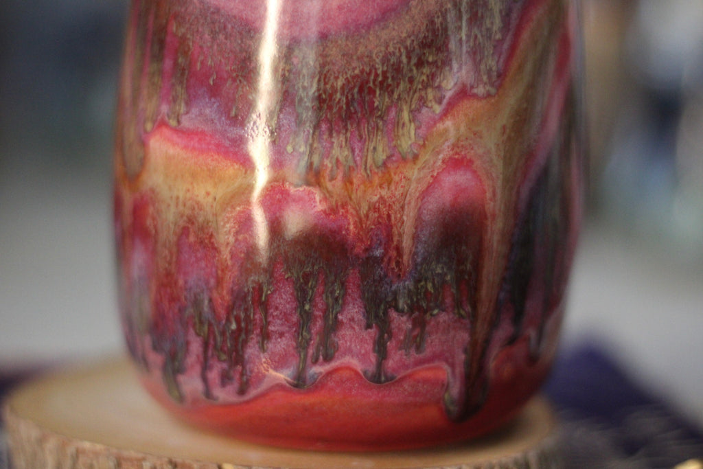 04-D Fuchsia 'FLOW' Mug, 24 oz.