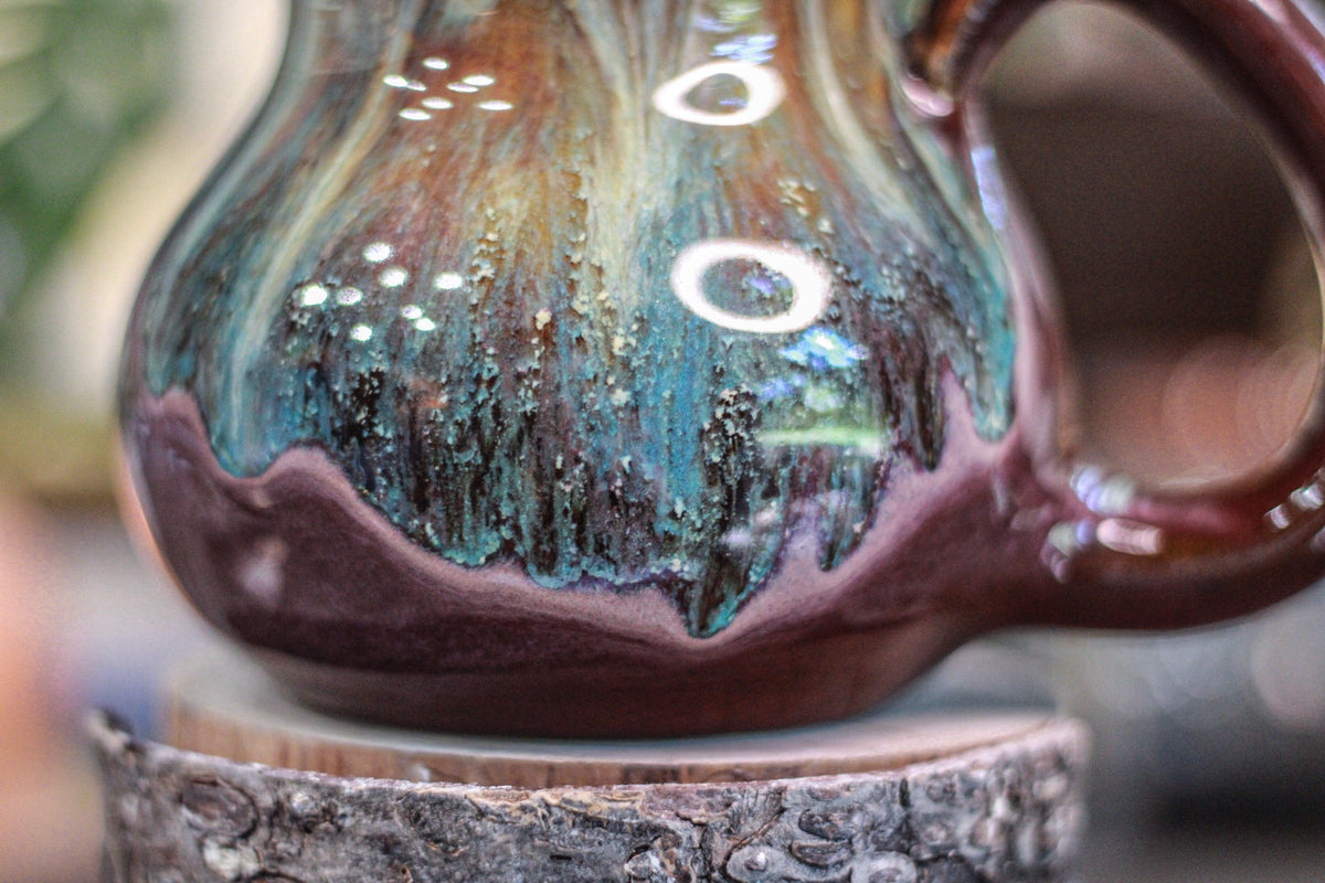 10-D Aqua Falls Notched Gourd Mug, 19 oz.
