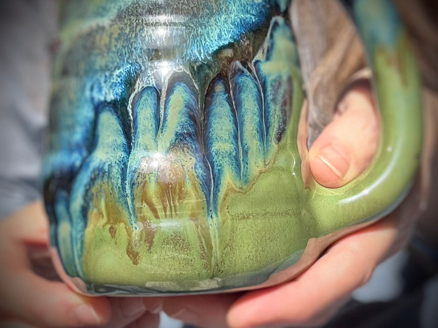 12-D Green 'FLOW' Swirly Mug, 19 oz.