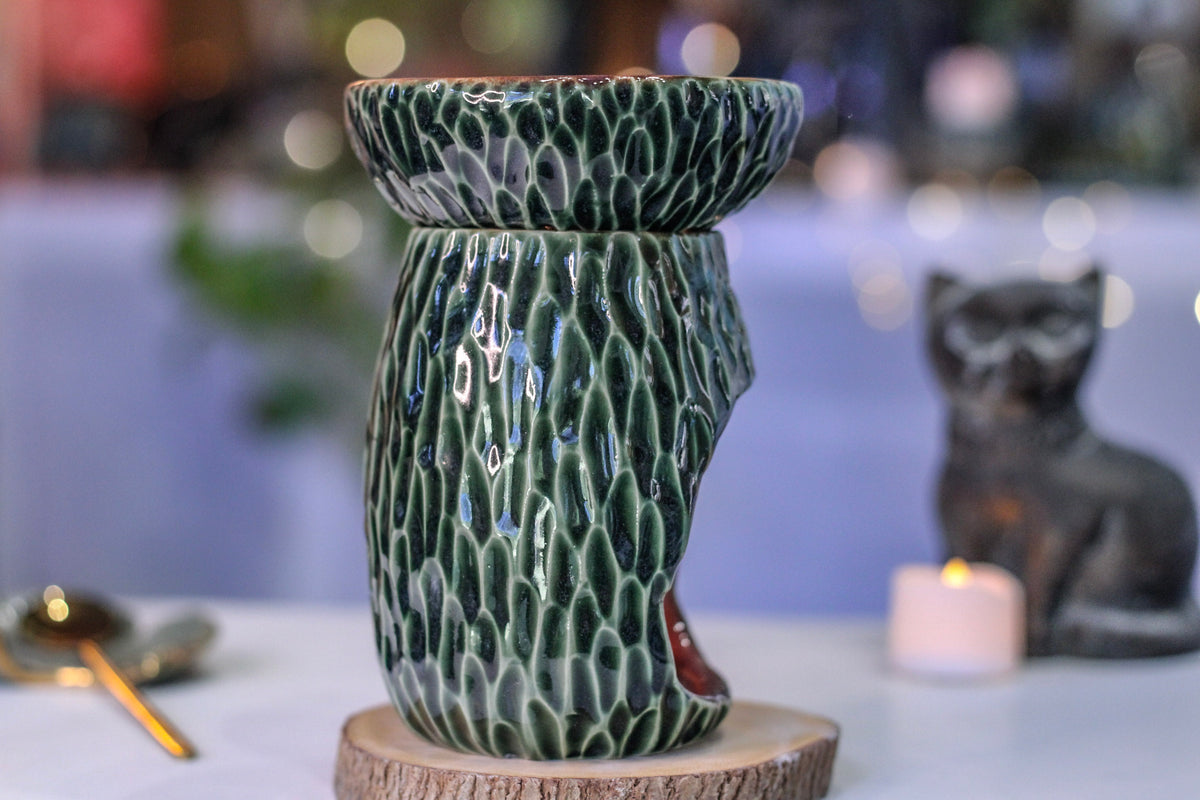 12-C Evergreen Christmas Textured Wax Melt Burner