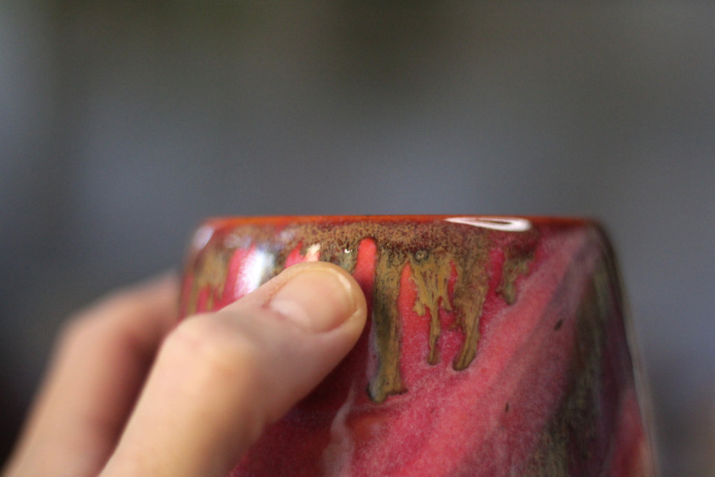 04-D Fuchsia 'FLOW' Mug, 24 oz.