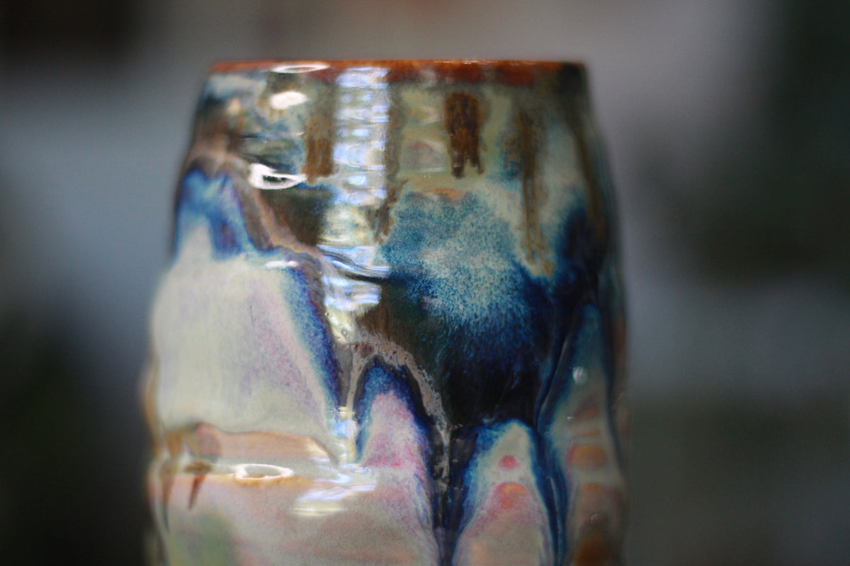 09-D Messy Grace Textured Mug, 20 oz.