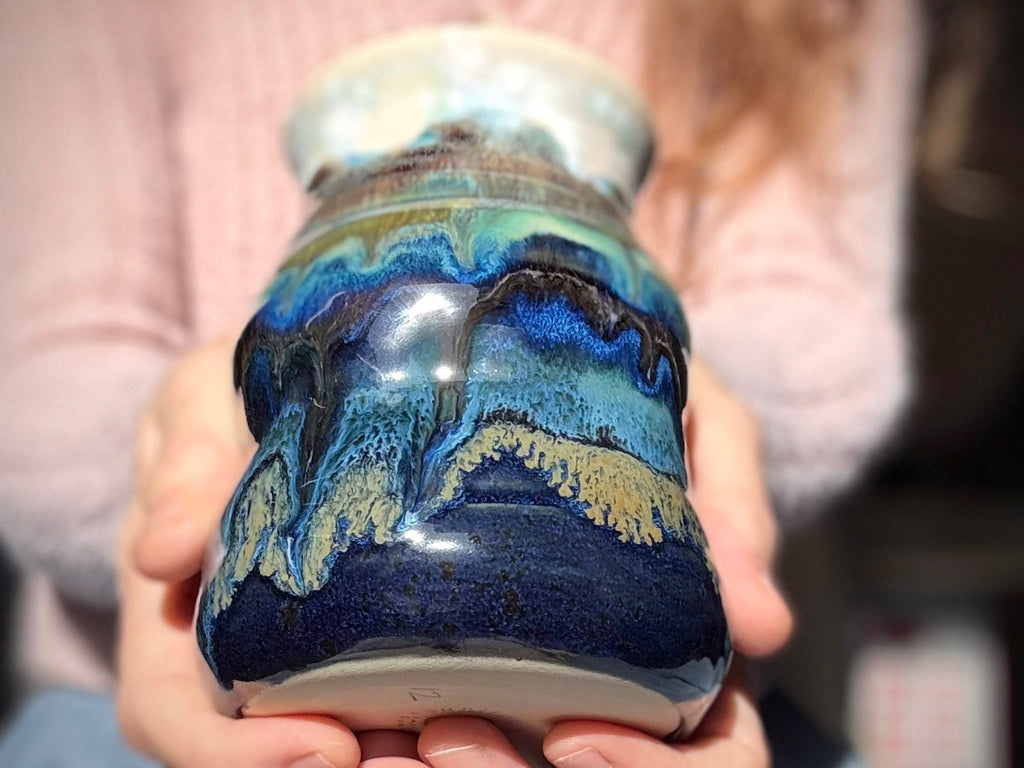 12-D Green Mountain Variation Cuddle Mug, 16 oz.