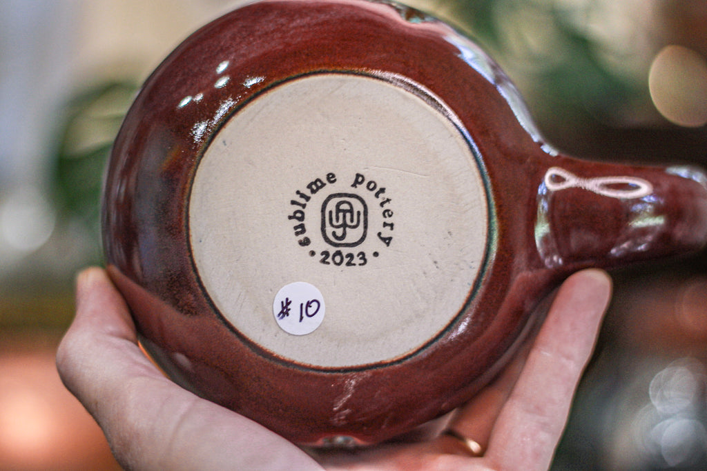 10-D Aqua Falls Notched Gourd Mug, 19 oz.