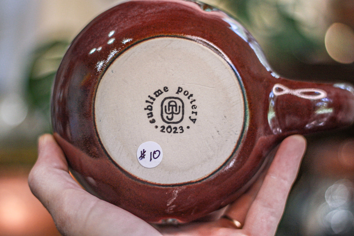 10-D Aqua Falls Notched Gourd Mug, 19 oz.