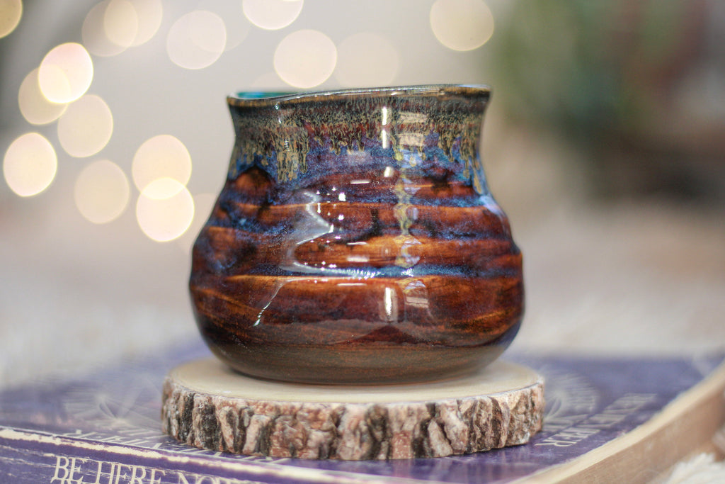 16-TESTER Textured Divot Sipping Bowl,  10 oz.