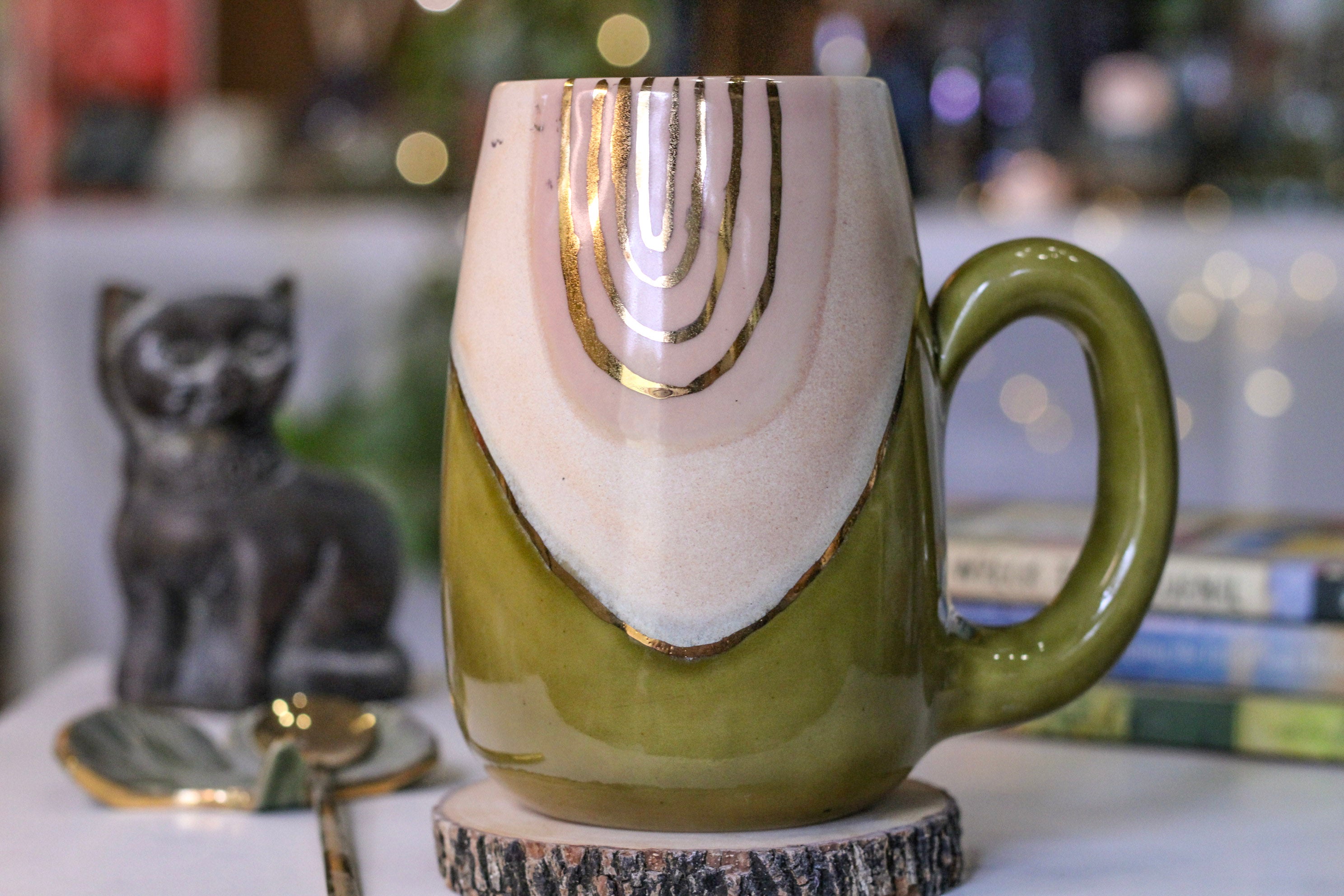 02-A Alexandra EXPERIMENT Mug, 28 oz.