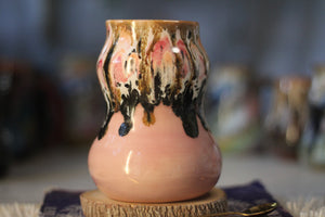 05-E Granny's Lace Gourd Mug Variation - TOP SHELF, 22 oz.
