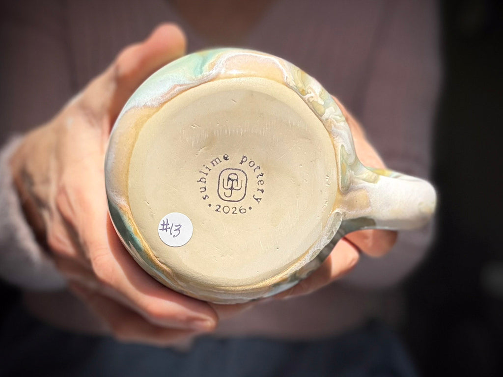 13-D Soft Earth Mid Mod Mug, 20 oz.