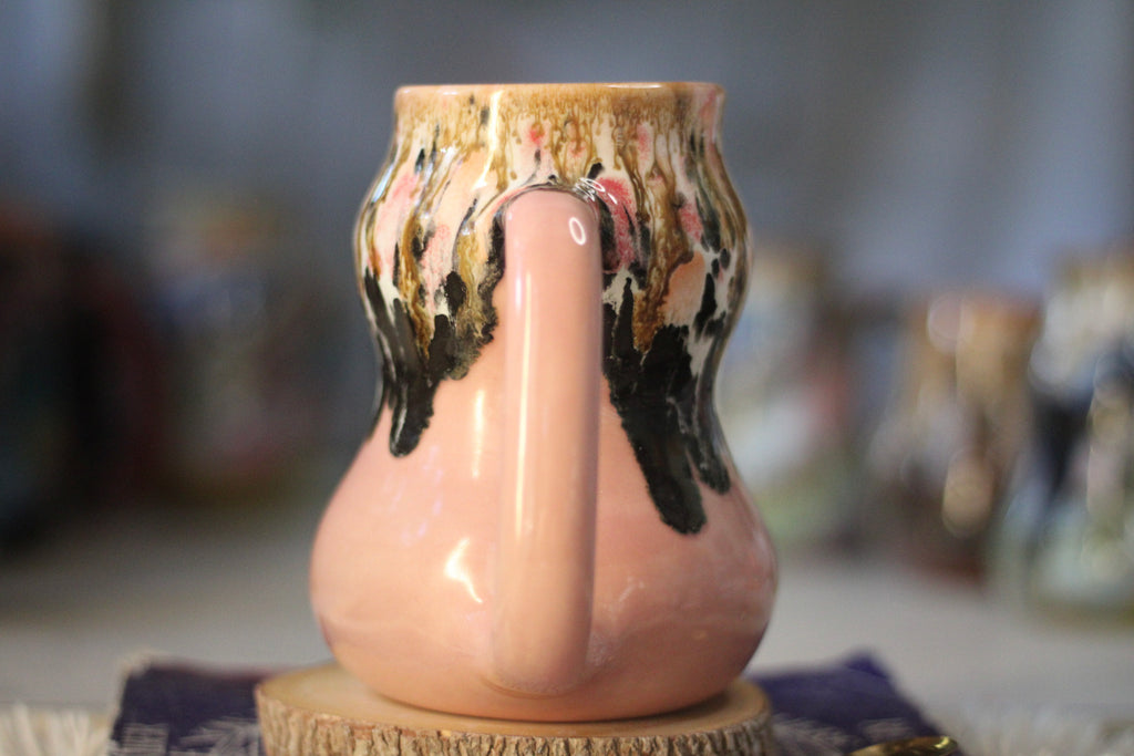 05-E Granny's Lace Gourd Mug Variation - TOP SHELF, 22 oz.