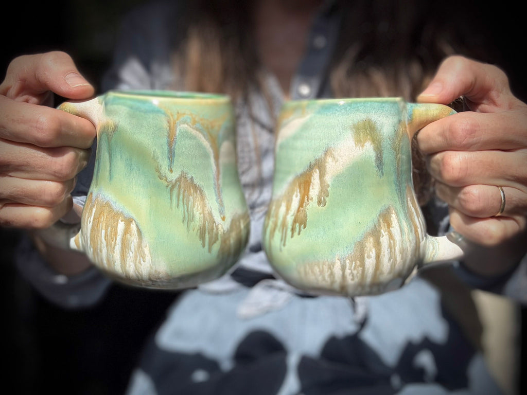 13-F Soft Earth Mid Mod Mug, 17 oz. (This listing is for one mug)