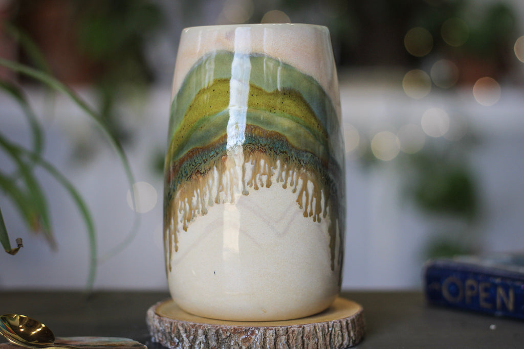 14-B Hidden Valley Mug, 26 oz.