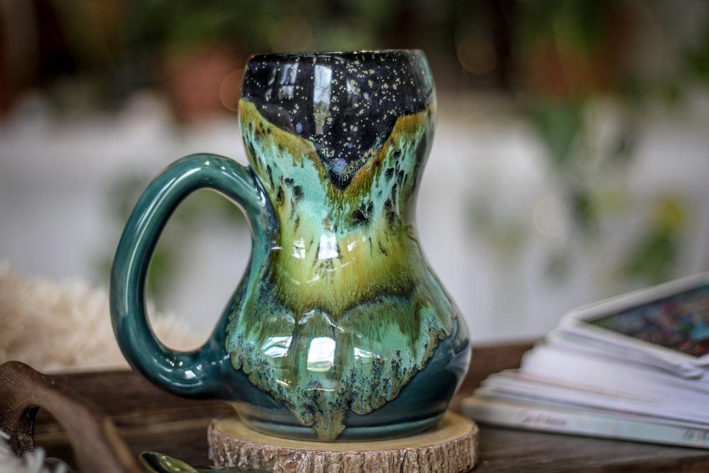 13-A Rocky Mountain Midnight Acorn Gourd Mug - TOP SHELF, 21 oz.