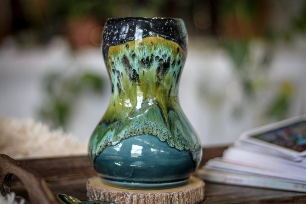 13-A Rocky Mountain Midnight Acorn Gourd Mug - TOP SHELF, 21 oz.