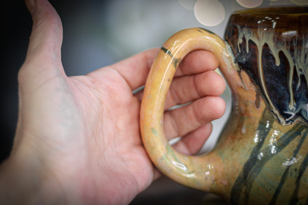14-D New Wave Variation Gourd Mug, 17 oz.