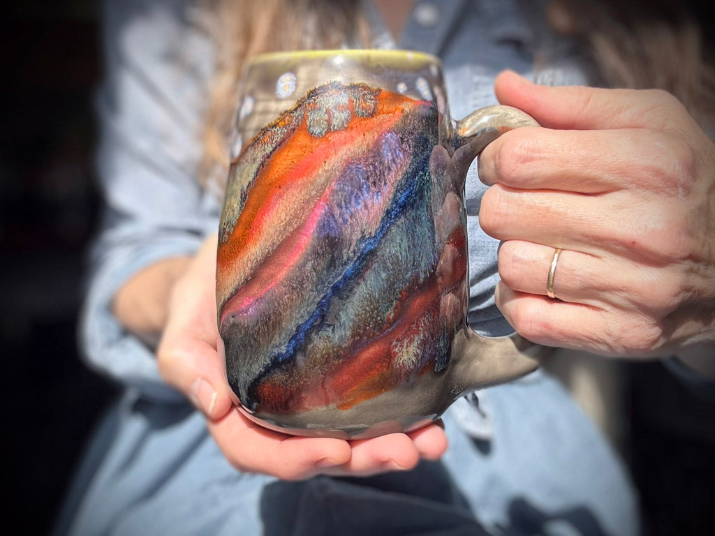 14-D Smokey 'FLOW' Mug, 18 oz.